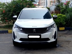 Peugeot 5008 Allure Plus 2021 putih km10rb cash kredit proses bisa dibantu