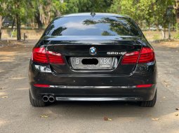 BMW 520D DIESEL AT HITAM 2013 4