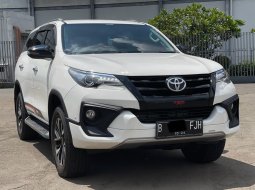 TOYOTA FORTUNER VRZ TRD AT PUTIH 2019 SIAP PAKAI KONDISI TERAWAT