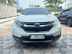 Honda CRV Prestige Matic Tahun 2017 Kondisi Mulus Terawat Istimewa Seperti Baru