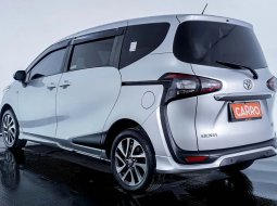 Promo Toyota Sienta murah 5