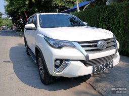 Toyota Fortuner 2.4 VRZ AT 2017  - Kredit Mobil Murah 6