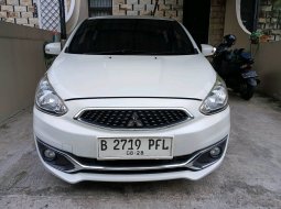 Promo Mitsubishi Mirage Exceed AT 2016 Putih *code19PFL