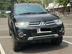 PAJERO DAKAR AT HITAM 2013 TERMURAH UNIT SIAP PAKAI