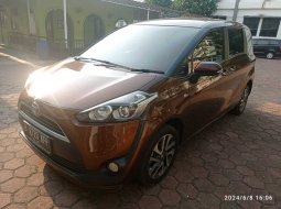 Promo Toyota Sienta V CVT 2017 Coklat *code20KFP 3