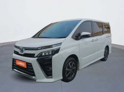 Promo Toyota Voxy murah 2