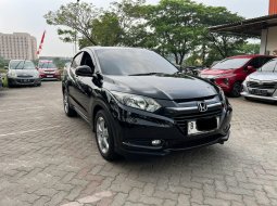 Honda HR-V E CVT 2018 CVT AT Hitam 4