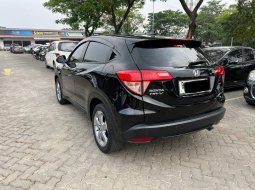 Honda HR-V E CVT 2018 CVT AT Hitam 5