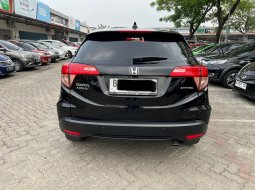 Honda HR-V E CVT 2018 CVT AT Hitam 6