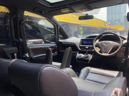 TOYOTA VOXY 2.0 AT PUTIH 2019 MPV TERNYAMAN 8