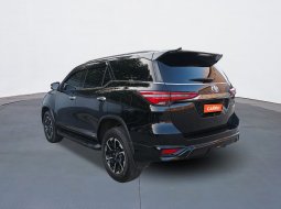 Toyota Fortuner 2.8 GR Sport A/T DSL 2022 4