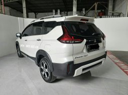 Mitsubishi Xpander Cross Premium AT ( Matic ) 2021 Putih Km Low 18rban Bogor Siap Pakai 4