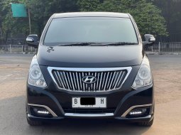 TERMURAH HYUNDAI H1 ROYALE BENSIN AT HITAM 2018 SIAP PAKAI 2