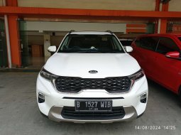 Promo Kia Sonet Premiere AT 2021 Putih *code27WIB