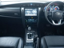 Toyota Fortuner 2.8 GR Sport 4X2 AT 2022 Silver 9