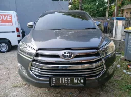 Toyota Innova 2.4 G AT 2020 Abu-abu