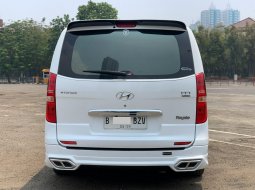 TERMURAH HYUNDAI H1 ROYALE BENSIN AT PUTIH 2019 SIAP PAKAI 5