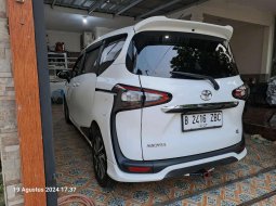 Toyota Sienta Q CVT 2018 Putih 6