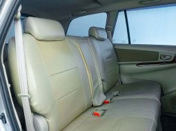 JUAL Toyota Innova 2.5 V AT Diesel 2015 Silver 7