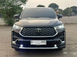 LIKE NEW LOW KM SIAP PAKAI INNOVA ZENIX Q HYBRID MODELLISTA AT HITAM 2024 2