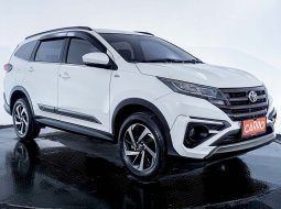 JUAL Toyota Rush GR Sport AT 2021 Putih