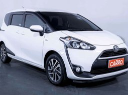 JUAL Toyota Sienta V CVT 2018 Putih