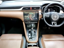 MG ZS Magnify 2021 putih sunroof pajak panjang tangan pertama dari baru cash kredit bisa dibantu 12