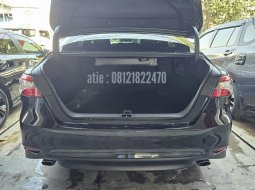 Toyota Camry V 2.5 AT ( Matic ) 2023 Hitam Km low 9rban plat ganjil Jakarta selatan siap pakai 6