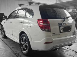 Chevrolet Captiva 2.0 LTZ A/T ( Matic ) 2017 Putih Km 64rban Mulus Siap Pakai Good Condition 4