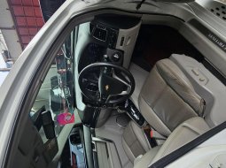 Chevrolet Captiva 2.0 LTZ A/T ( Matic ) 2017 Putih Km 64rban Mulus Siap Pakai Good Condition 10