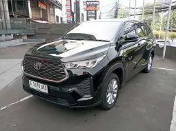 Toyota Kijang Innova Zenix 2.0 V AT 2023 Hitam