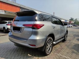 Toyota Fortuner 2.4 VRZ AT 2017 6