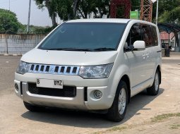 Mitsubishi Delica D5 2015