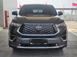 Toyota Kijang Innova Zenix q Hybrid modelista tss 2023 Abu-abu