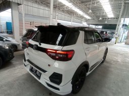 Toyota Raize 1.0T GR sport Matic 2021 DP 15 Juta 4