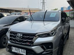 Toyota Fortuner New 4x2 2.8 A/T DSL GR Sport 2022 Silver LOW KM