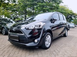 Toyota Sienta G MT 2018 3