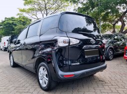 Toyota Sienta G MT 2018 4