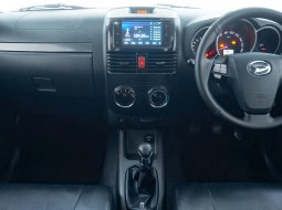 Daihatsu Terios R CUSTOM manual  2016 Putih 9