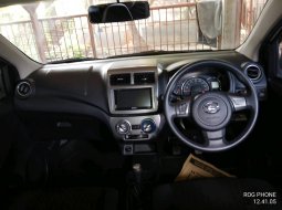 Daihatsu Ayla 1.2L R MT 2019 Putih 9