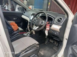  TDP (31JT) Daihatsu TERIOS R DELUXE 1.5 AT 2020 Putih  6