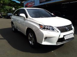 JUAL MOBIL! LEXUS RX270 AT PUTIH 2011