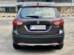 Suzuki SX4 S-Cross AT 2017 Abu-abu 6