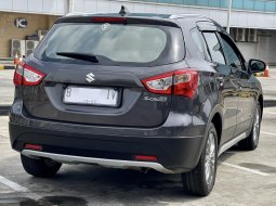 SUZUKI SX4 SCROSS AT GREY 2017 4