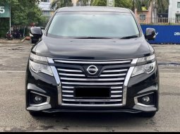 Nissan Elgrand 2.5 Automatic 2014 Hitam