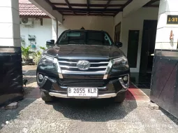 Toyota Fortuner 2.4 VRZ AT 2020 Hitam