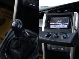 TOYOTA KIJANG INNOVA (SUPER WHITE)  TYPE G 2.4 M/T (2017) 15