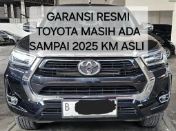 Toyota Hilux V Double Cabin 4x4 A/T ( Matic ) 2022 Hitam Km 16rban Mulus Siap Pakai Good Condition