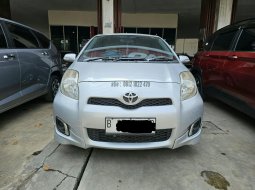 Toyota Yaris E AT ( Matic ) 2012 Silver Km low 94rban bekasi