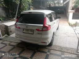 Suzuki Ertiga GX 1.5 AT Hybrid 2023 Putih 5